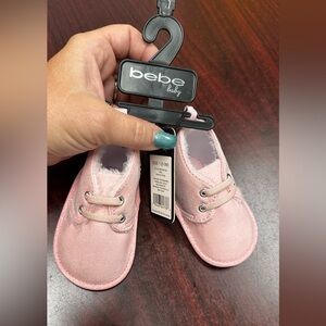 Bebe Baby Cute Pink Furry Soft Baby Crib Shoes sneakers Size 1 (0-3mo)